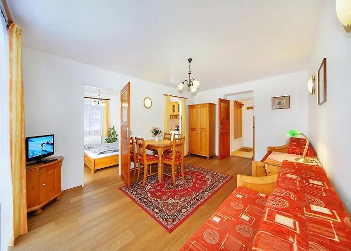 Monte Rosa بيت ضيافة 3*